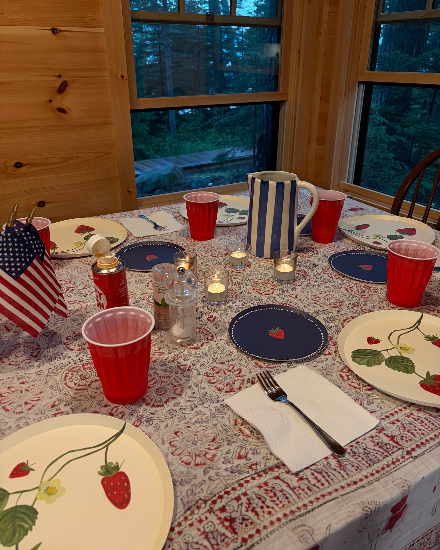 Lennon Dinner Plate - Berry