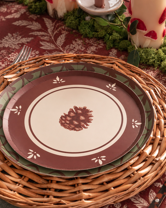 Maison Appetizer Plate Set in Pinecone