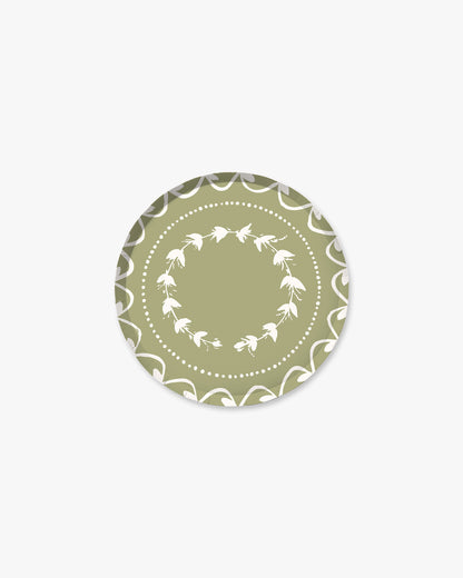 Decorative plate in green and white